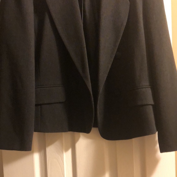 Ladies lined jacket. - Picture 2 of 7